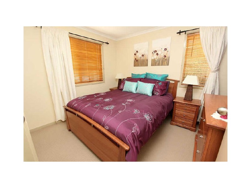 40 McLuckie Crescent, Banks ACT 2906