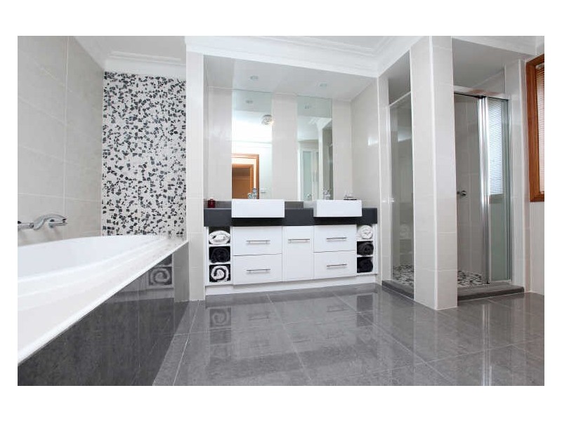 1 Winser Crescent, Kambah ACT 2902