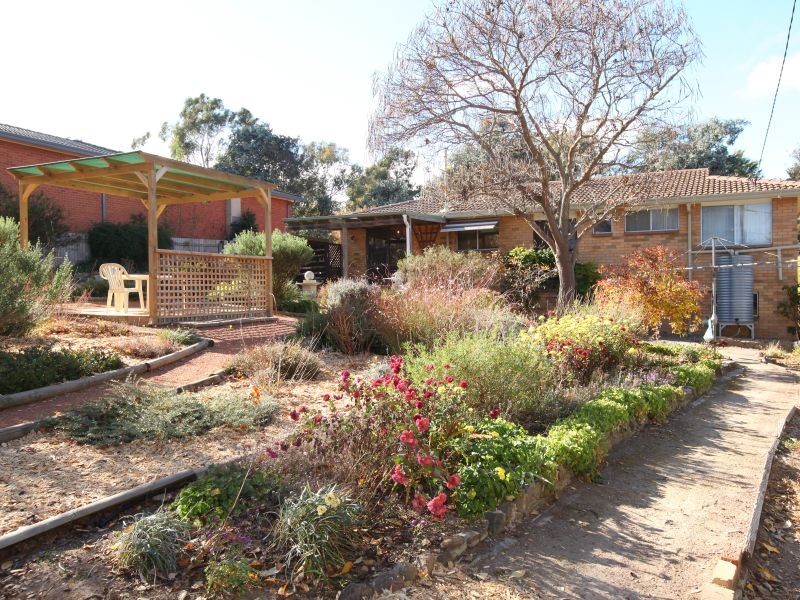 24 Dookie Street, Farrer ACT 2607