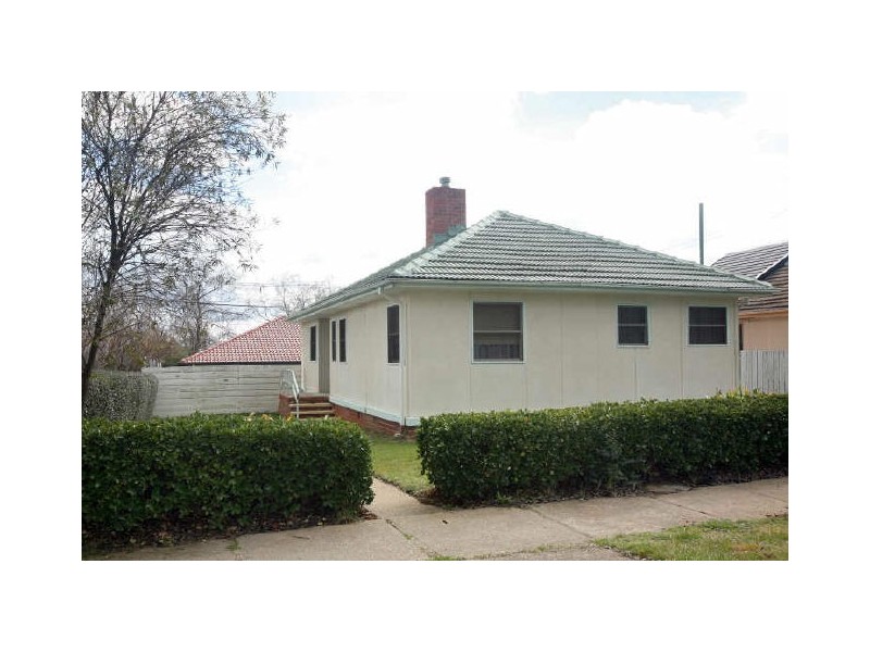 18 Barron Street, Deakin ACT 2600
