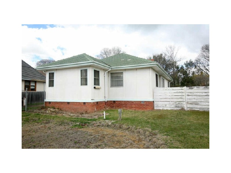 18 Barron Street, Deakin ACT 2600