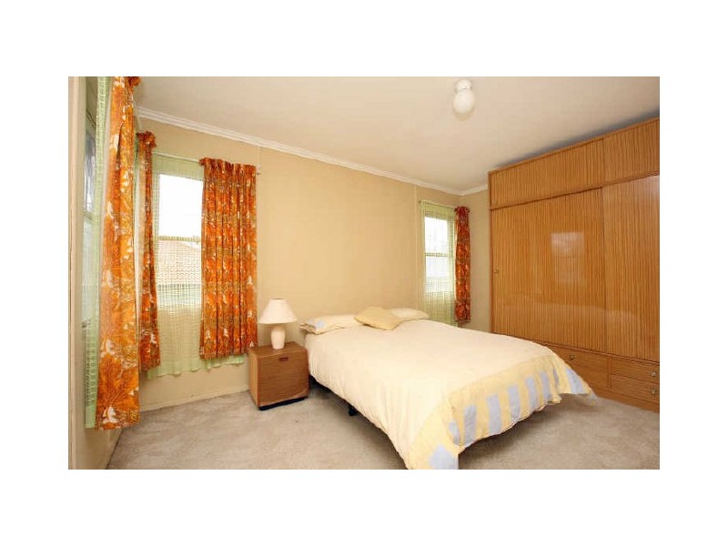 18 Barron Street, Deakin ACT 2600