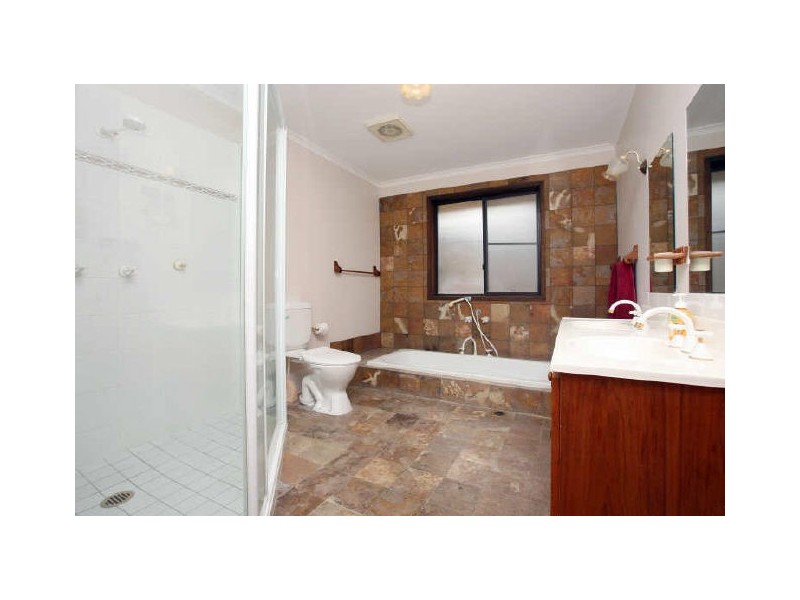 27 Goldfinch Circuit, Theodore ACT 2905