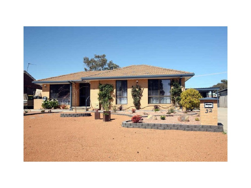 32 Proctor Street, Chisholm ACT 2905