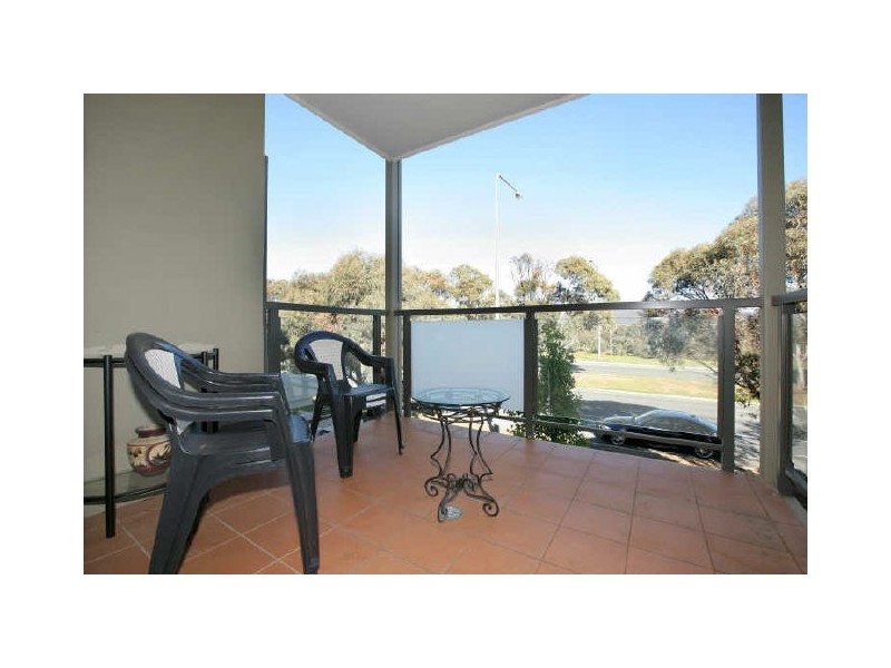 4/120 Athlon Drive, Greenway ACT 2900