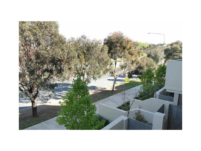 4/120 Athlon Drive, Greenway ACT 2900