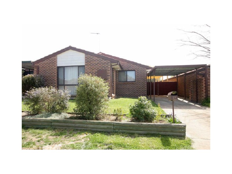27 Ern Florence Crescent, Theodore ACT 2905