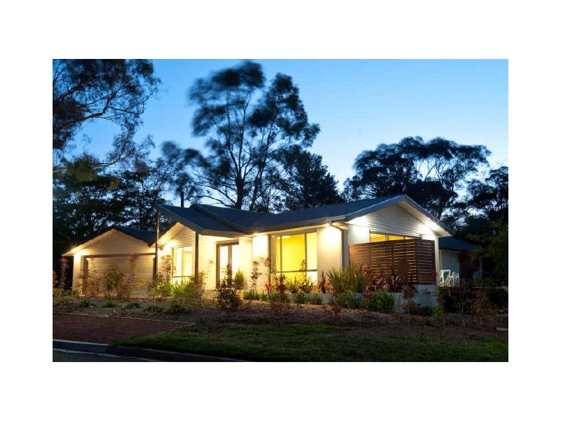 2 Prendergast Street, Curtin ACT 2605