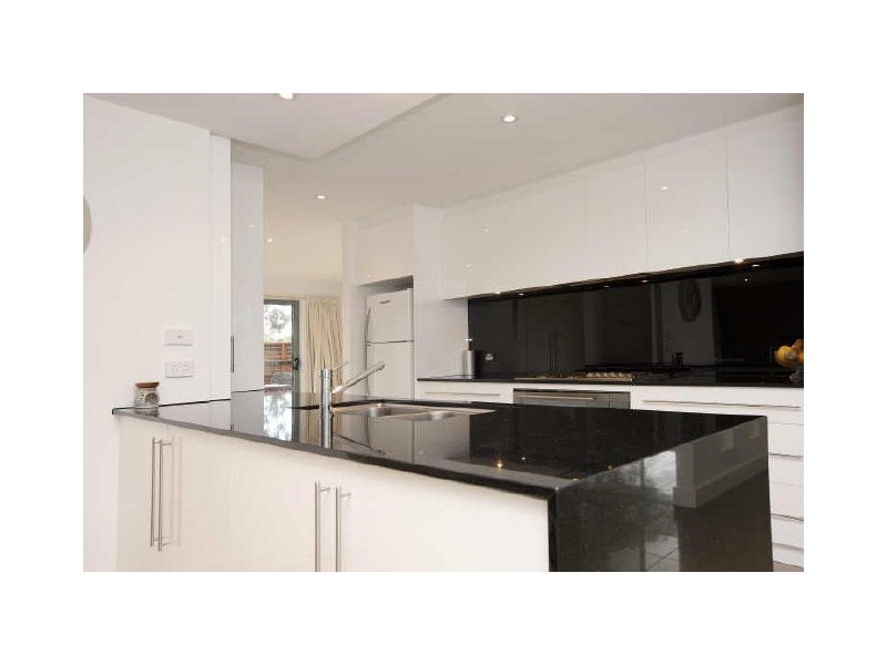 2 Prendergast Street, Curtin ACT 2605