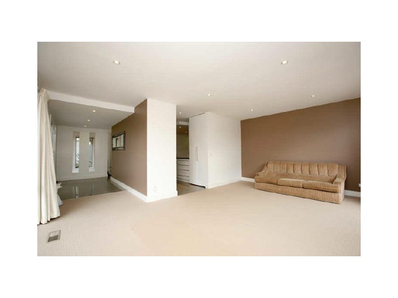 2 Prendergast Street, Curtin ACT 2605