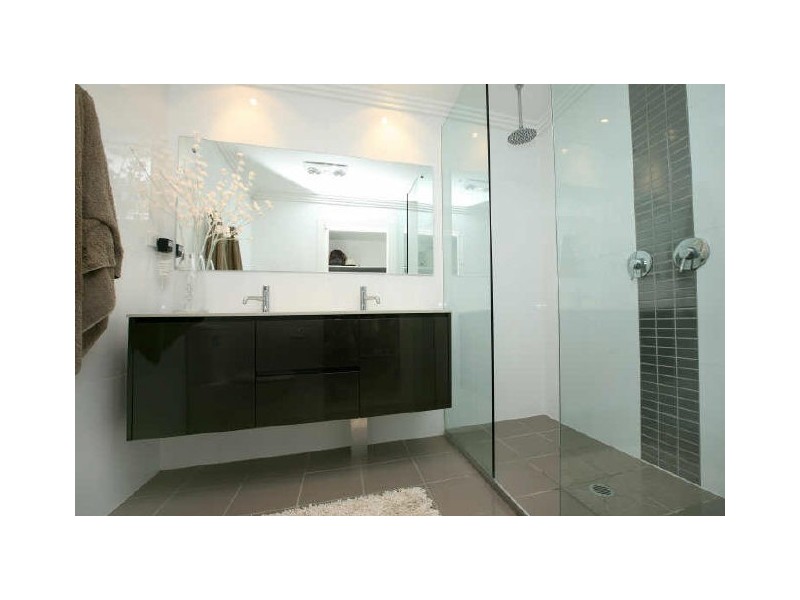 2 Prendergast Street, Curtin ACT 2605