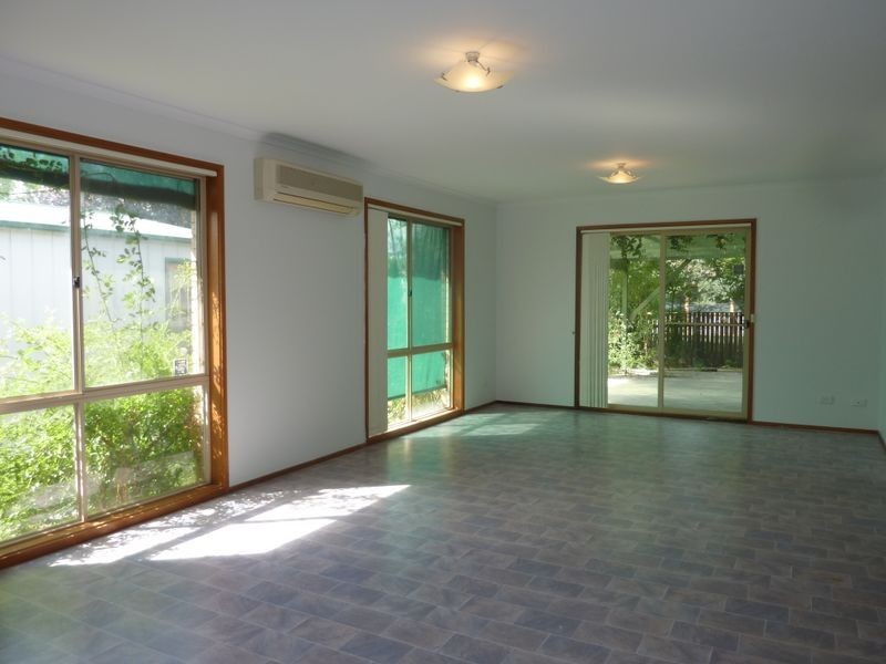 15 Chalker Circuit, Banks ACT 2906