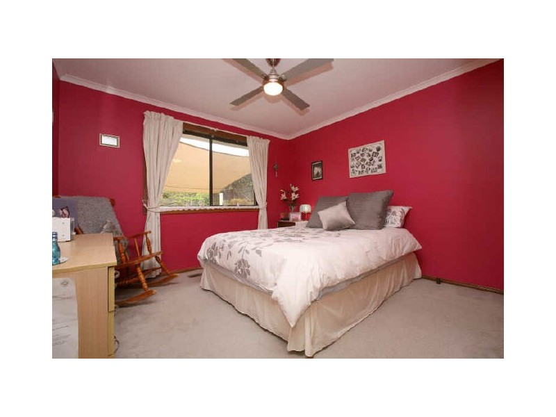 34 Parfitt Crescent, Calwell ACT 2905