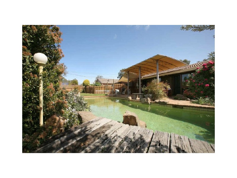 39 Crozier Circuit, Kambah ACT 2902