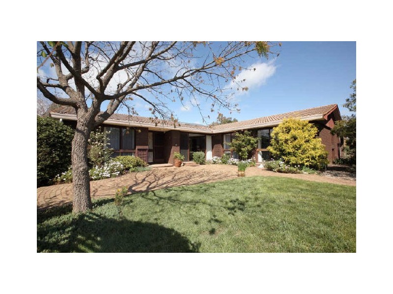 39 Crozier Circuit, Kambah ACT 2902