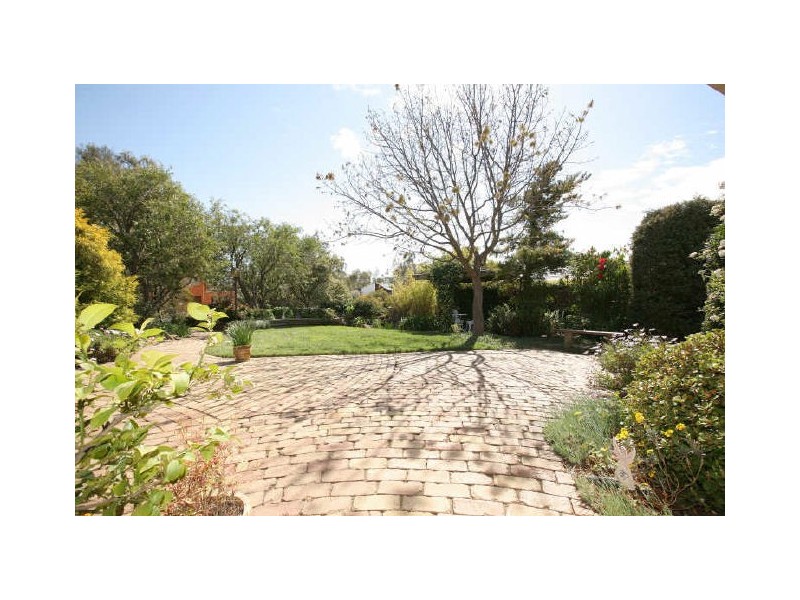 39 Crozier Circuit, Kambah ACT 2902