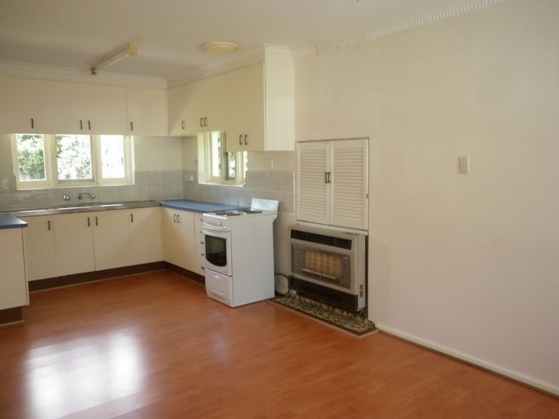36 Hopetoun Circuit, Deakin ACT 2600