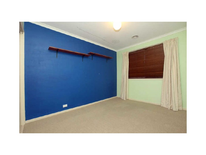 5 Halloran Drive, Jerrabomberra NSW 2619