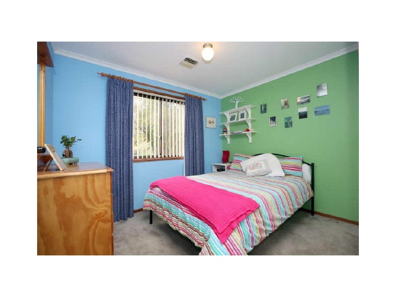 27 Abrahams Crescent, Conder ACT 2906