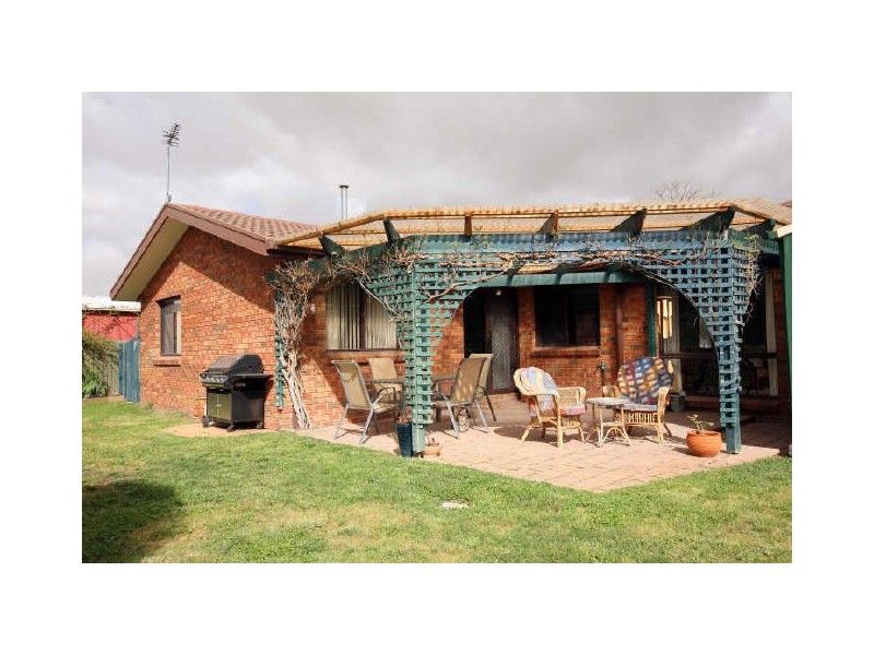 27 Abrahams Crescent, Conder ACT 2906