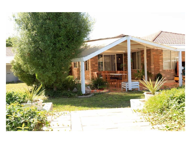 28 Charleston Street, Monash ACT 2904