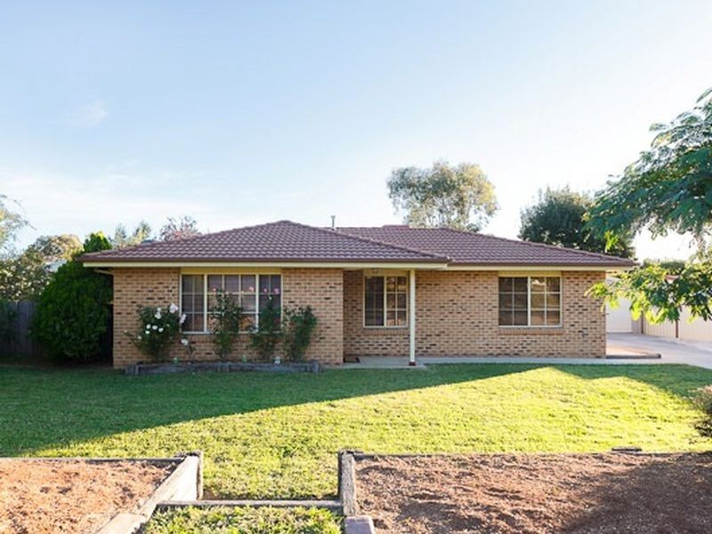 56 Tom Roberts Crescent, Conder ACT 2906