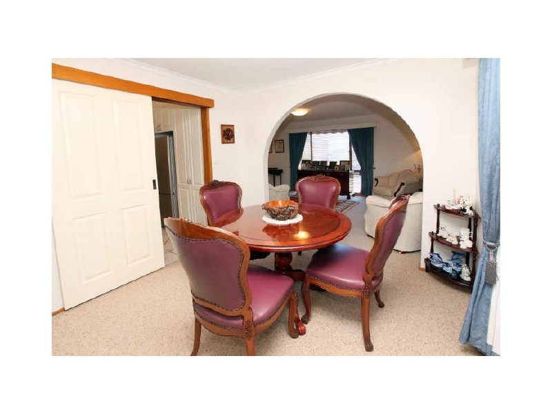 10 Mollee Crescent, Isabella Plains ACT 2905