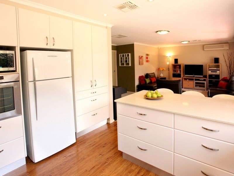 6 Fryar Place, Fadden ACT 2904