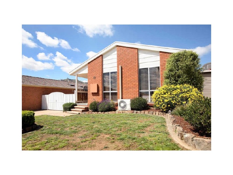12 Revell Close, Gordon ACT 2906