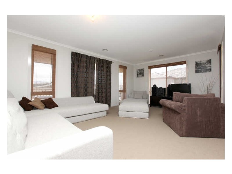 13 Booderee Place, Banks ACT 2906