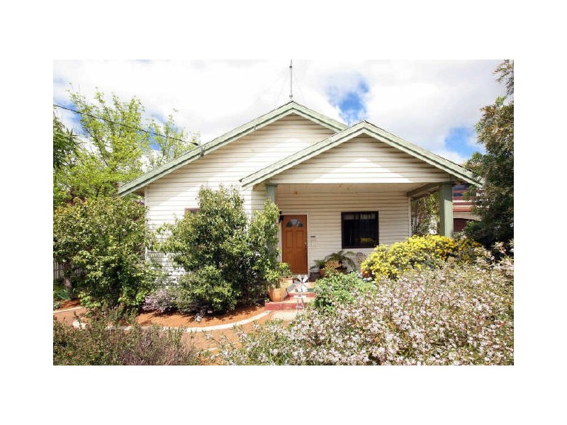 42 Munro Road, Queanbeyan NSW 2620