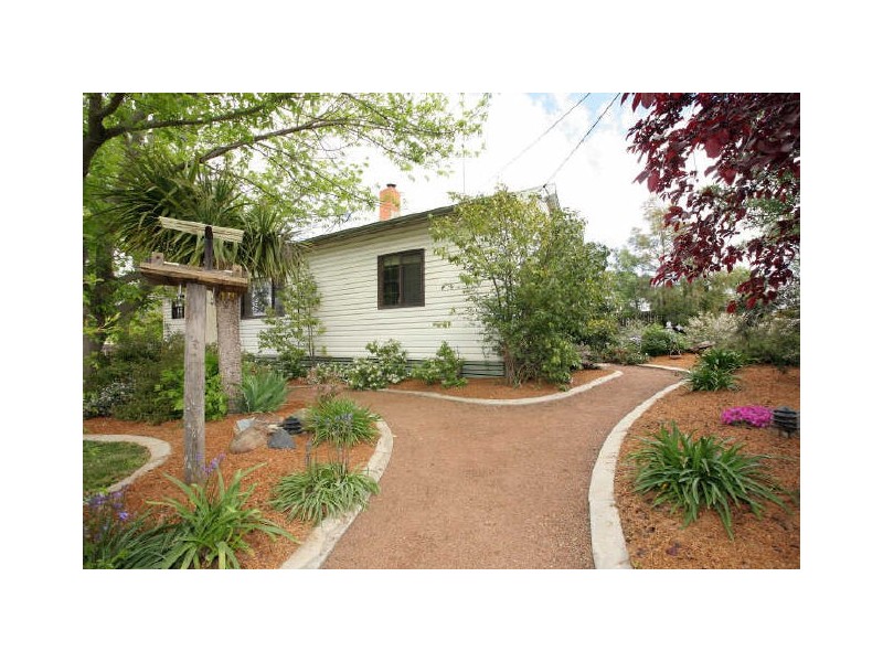 42 Munro Road, Queanbeyan NSW 2620