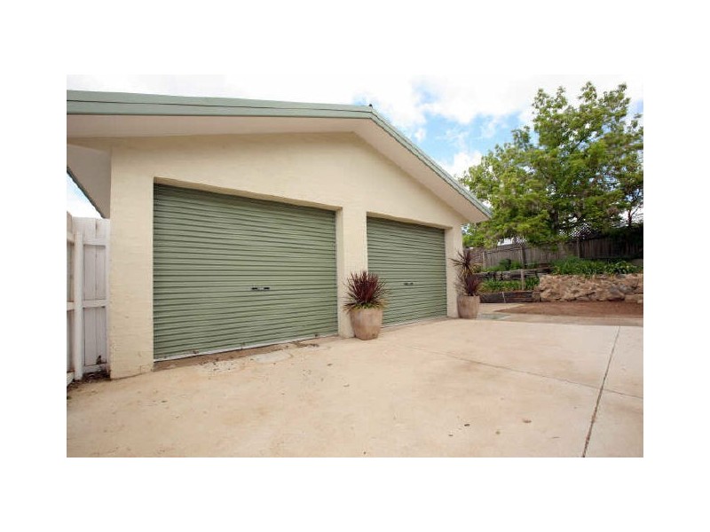 42 Munro Road, Queanbeyan NSW 2620