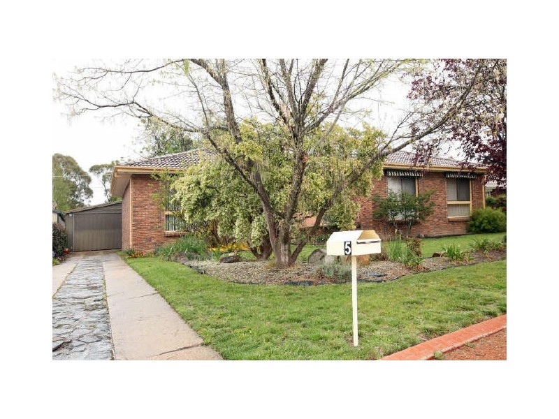 5 Boustead Circuit, Kambah ACT 2902