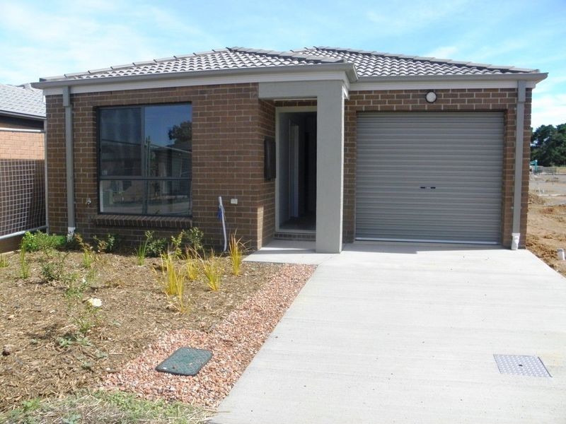 56 Ian Nicol Street, Watson ACT 2602