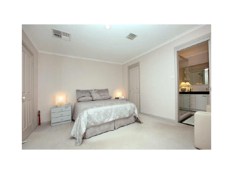 3 Hoy Place, Isaacs ACT 2607