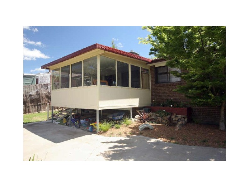 63 Vonwiller Crescent, Theodore ACT 2905