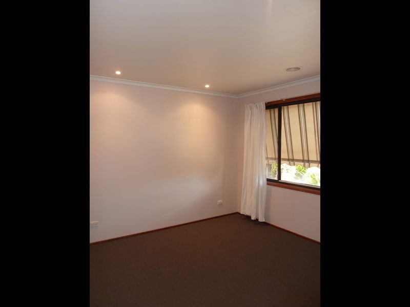 88 Outtrim Circuit, Calwell ACT 2905