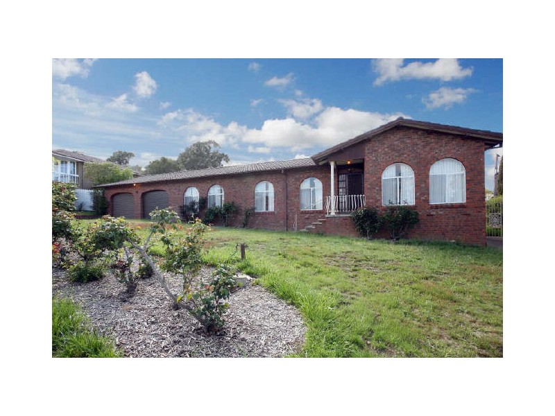 12 Adamson Crescent, Wanniassa ACT 2903
