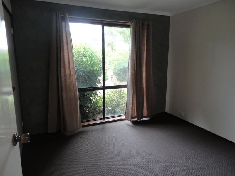 52 Groveland Crescent, Isabella Plains ACT 2905