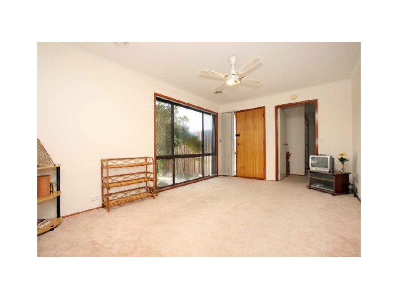 17/6 Beazley Crescent, Calwell ACT 2905