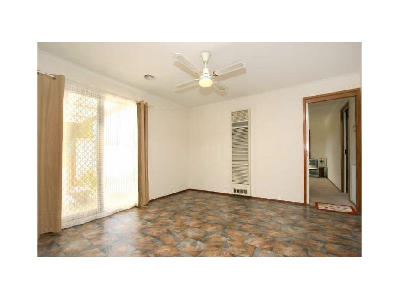 17/6 Beazley Crescent, Calwell ACT 2905