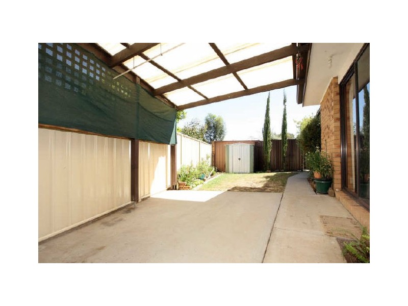 17/6 Beazley Crescent, Calwell ACT 2905