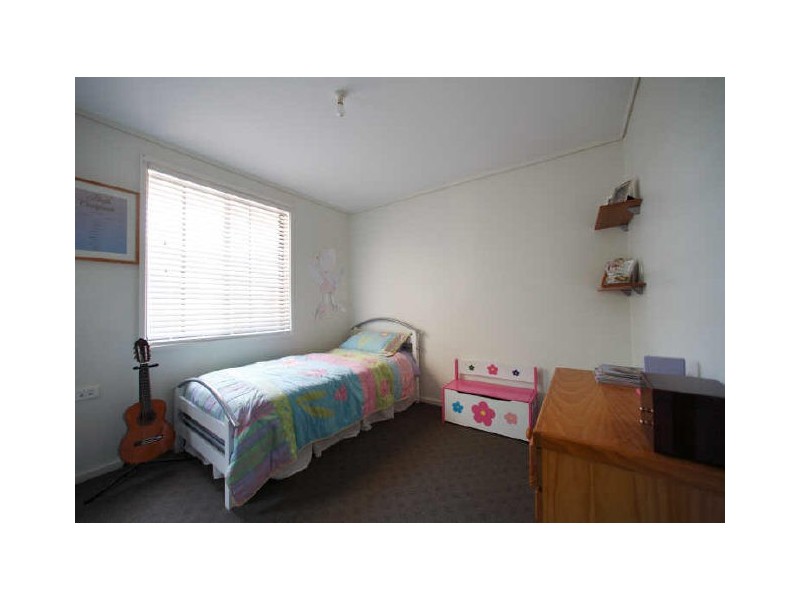 7 Thom Crescent, Kambah ACT 2902
