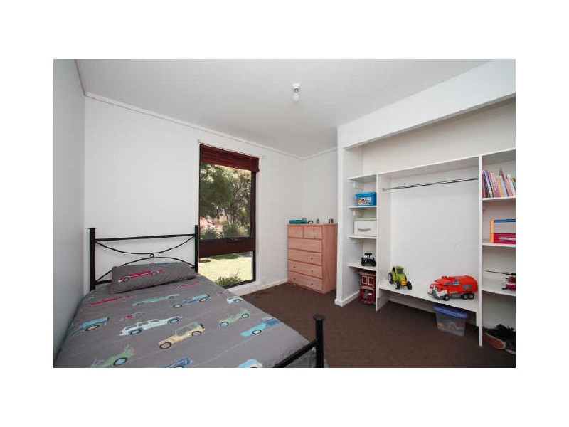 7 Thom Crescent, Kambah ACT 2902