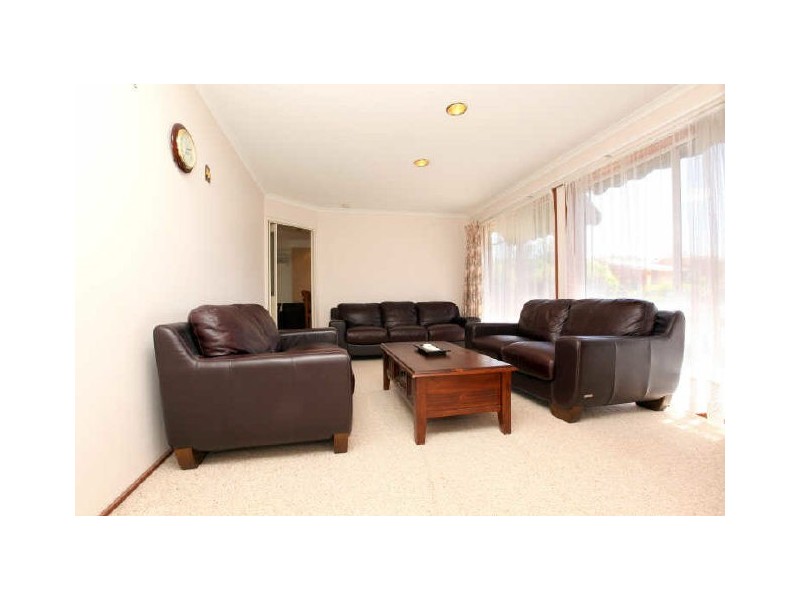 9 Steffanoni Circuit, Monash ACT 2904