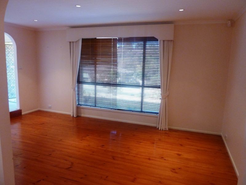 10 Whitfeld Street, Monash ACT 2904