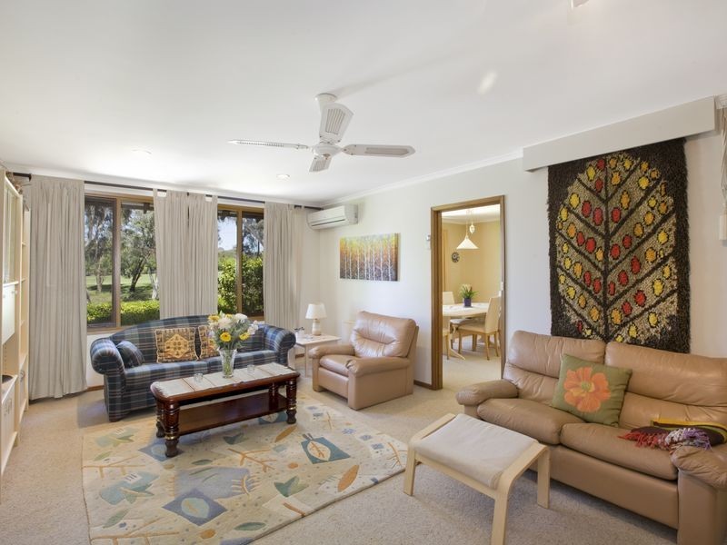 64 Streeton Drive, Rivett ACT 2611