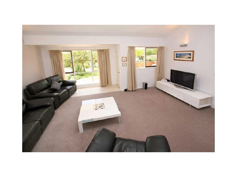 6 Bainbridge Close, Chisholm ACT 2905