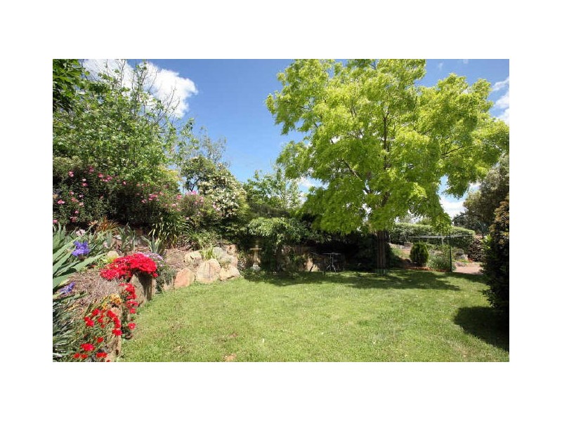 6 Bainbridge Close, Chisholm ACT 2905